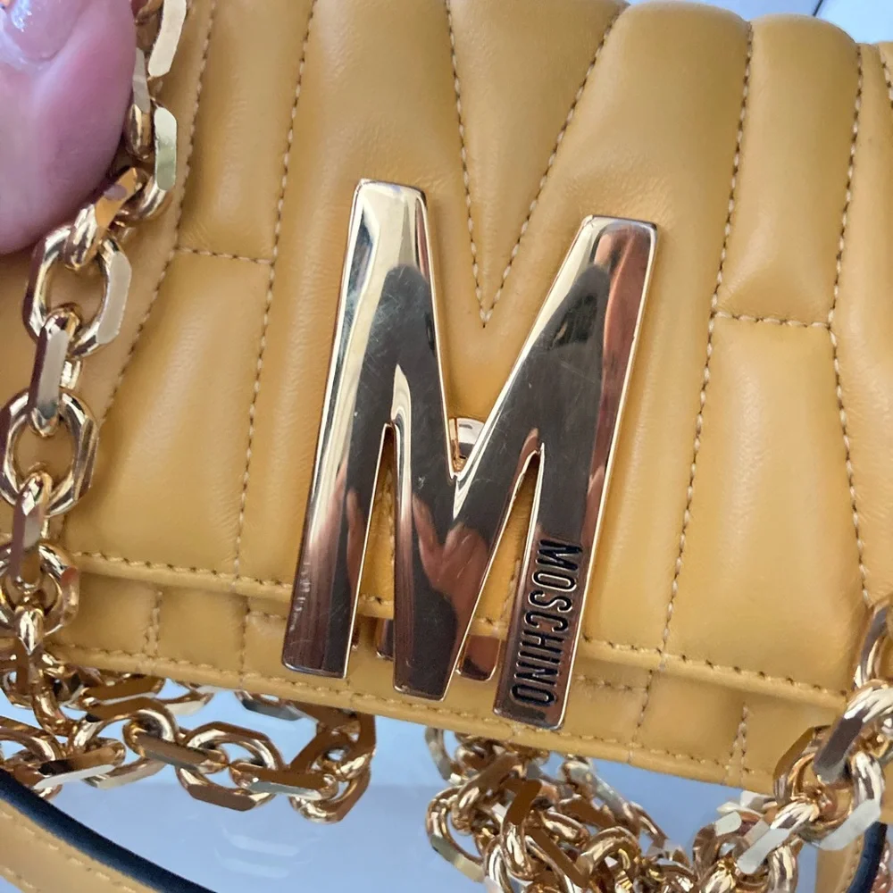 50% off SALE Moschino Mustard Quilted Chain Crossbody Bag - Picture 4 of 13